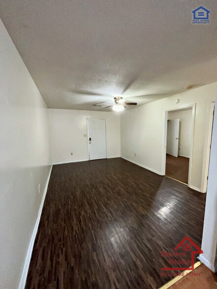 Building Photo - 62 Bybee Woods Dr
