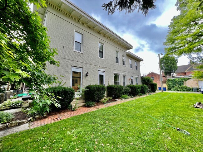 Building Photo - 1 Bd Hide away Historic Dayton, Oh Oregon District