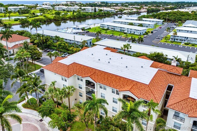 Building Photo - 1210 Tuscany Way