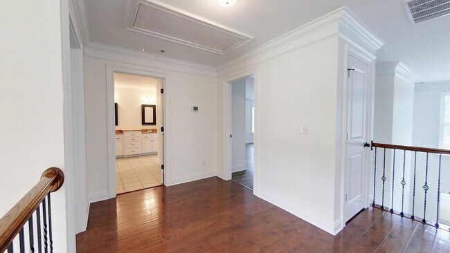 Building Photo - 107 Andee Way