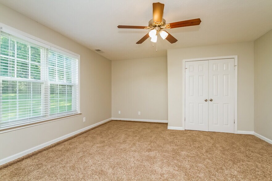 Building Photo - 4480 Winton Dr