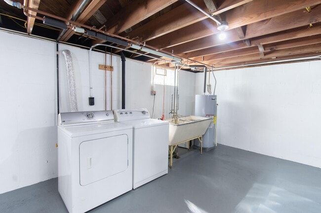 Building Photo - 7208 33rd Ave