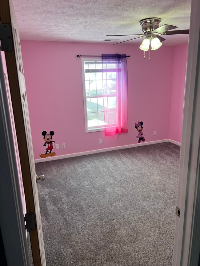 Building Photo - 1044 Cindy Jo Ct