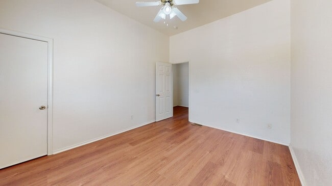 Building Photo - 4302 Jeff Scott Dr