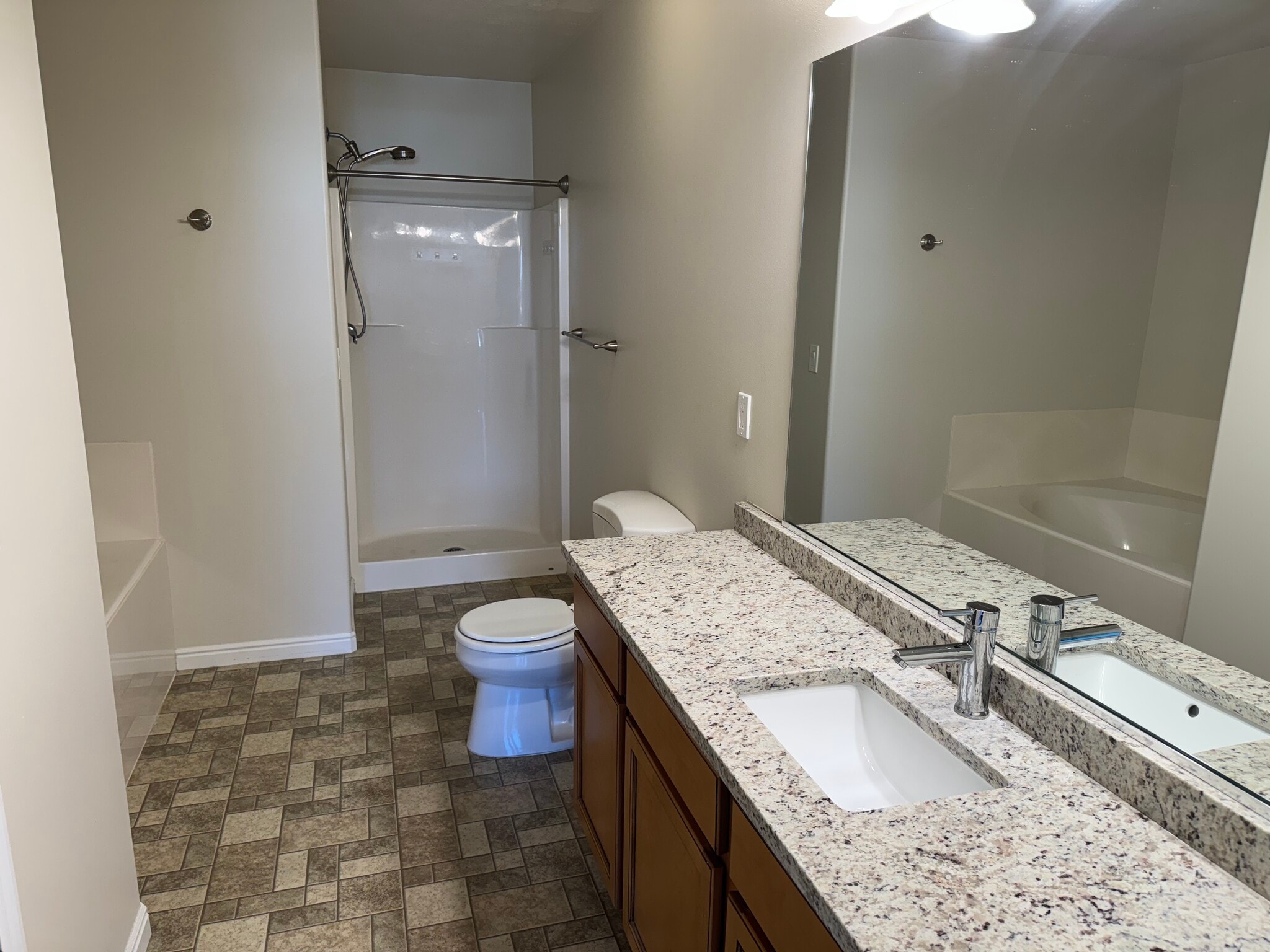 Building Photo - 908 N Shepard Creek Pky