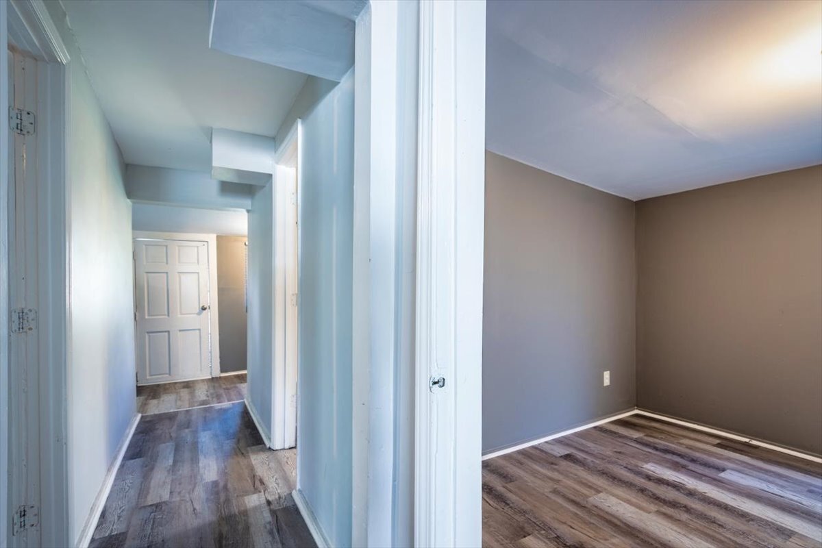 Building Photo - 531 New Berlin Rd