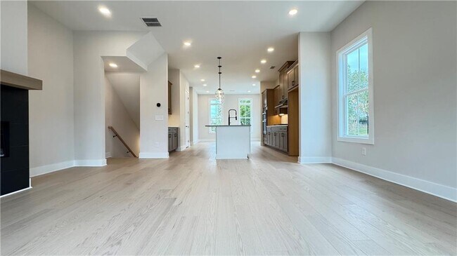 Building Photo - 2611 Alcovy Trl NE