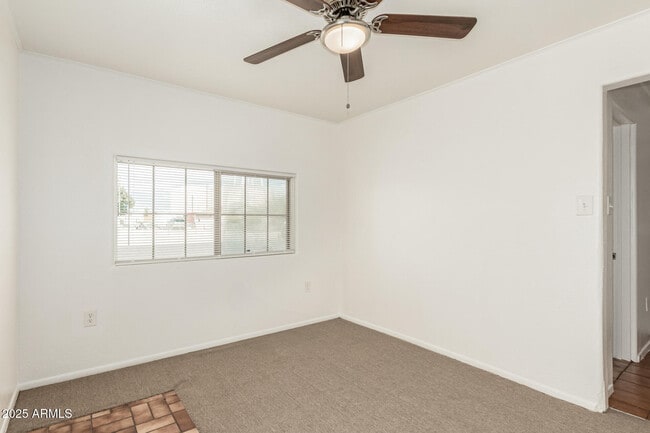 Building Photo - 143 W Pima Ave