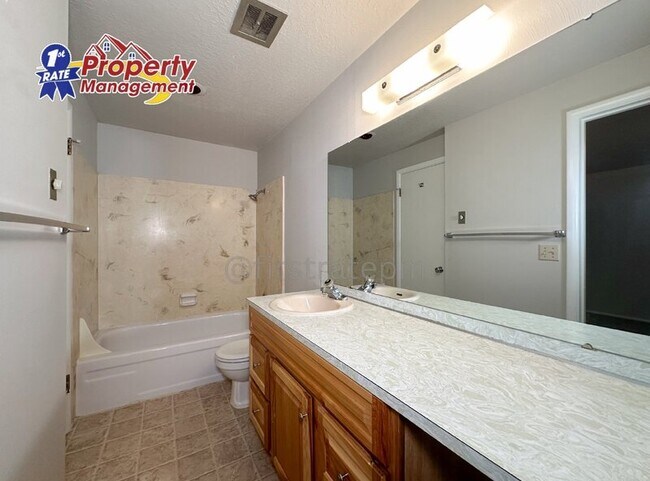 Building Photo - 5575 W. Franklin St.