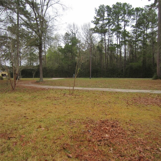 Building Photo - 512 County Rd 2222