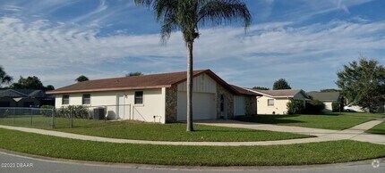 Building Photo - Large corner lot in Port Orange, Beautiful...