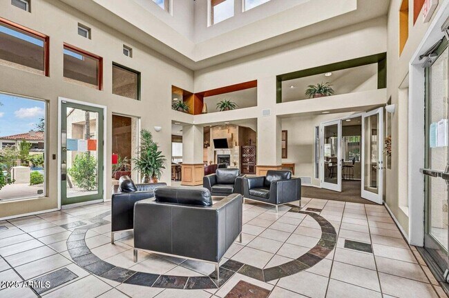 Building Photo - 11375 E Sahuaro Dr