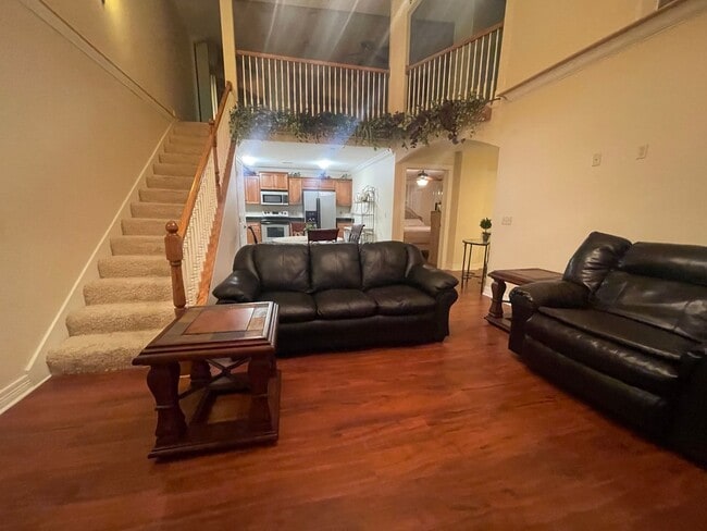 Building Photo - Furnished 3 bedroom 3 bath Apartment in Morningside Community, Blue Eye MO