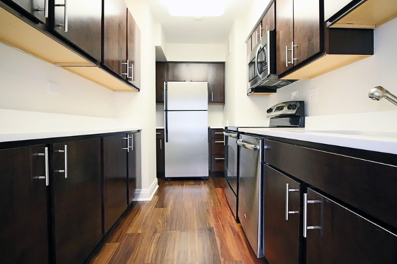 Building Photo - 231 E Chestnut St