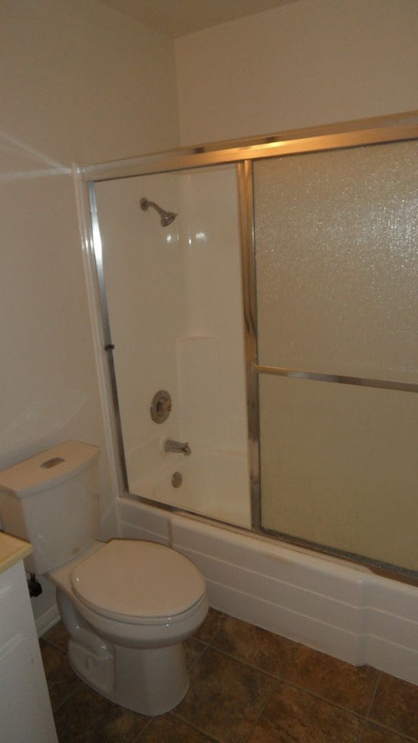 Building Photo - Clark 157-161