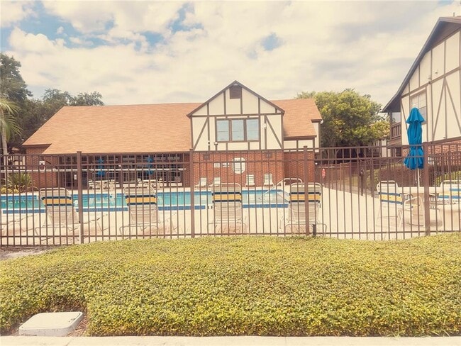 Building Photo - 5467 Hansel Ave
