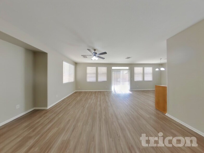 Building Photo - 705 Irish Mittens Ct