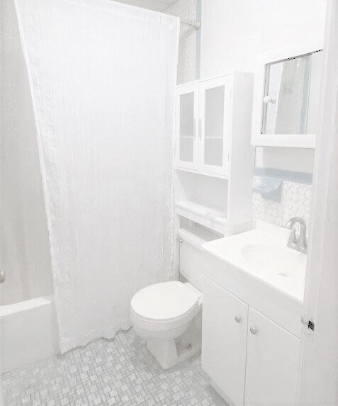 Building Photo - 1423 Cambridge St