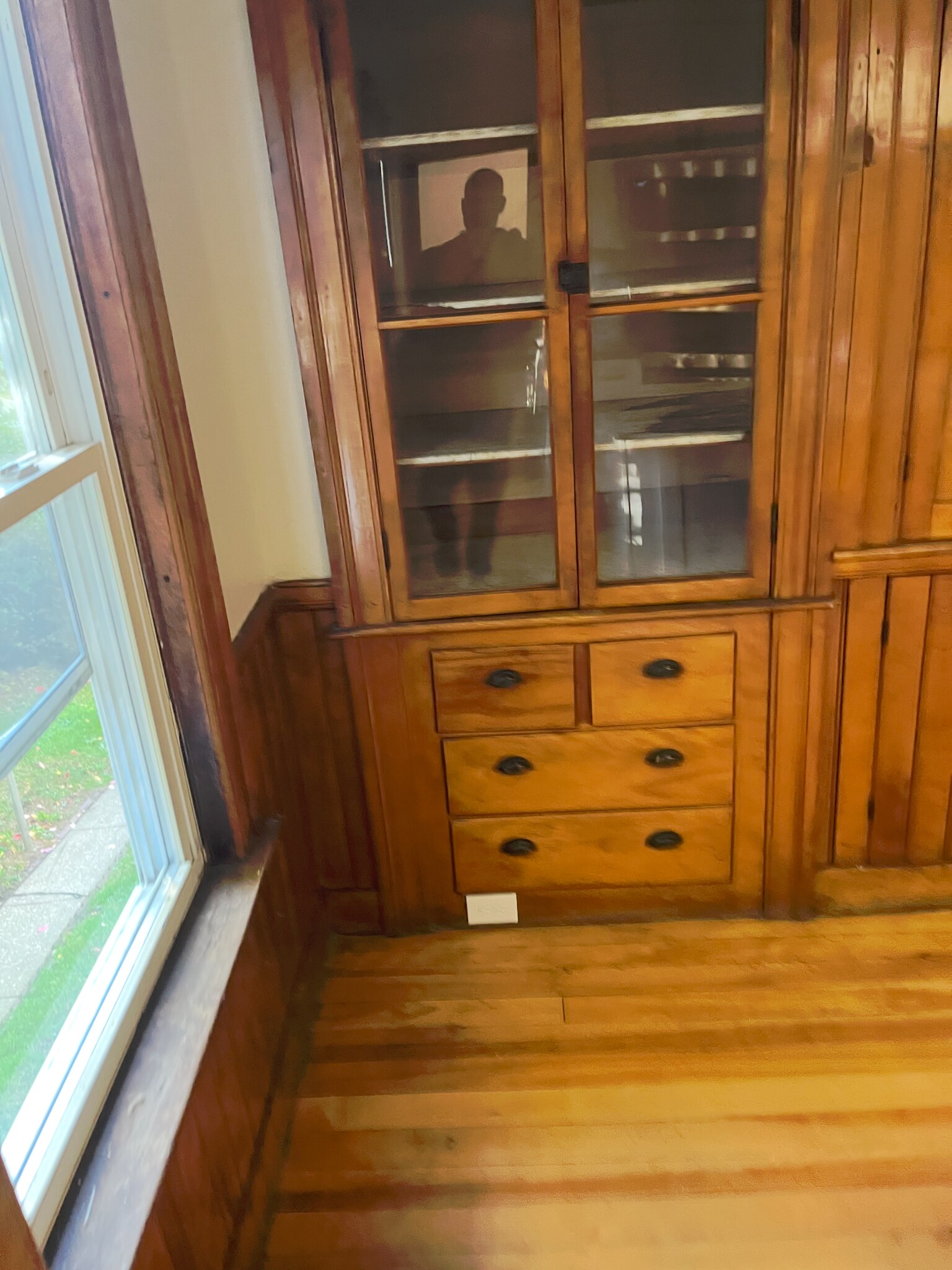 Building Photo - 77 Sterling St