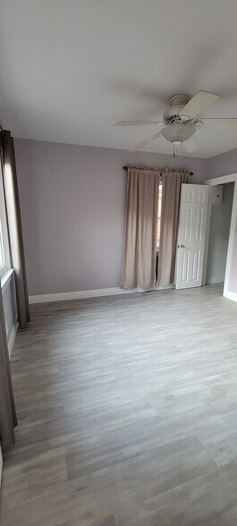 bedroom - 110 N San Marino Ave
