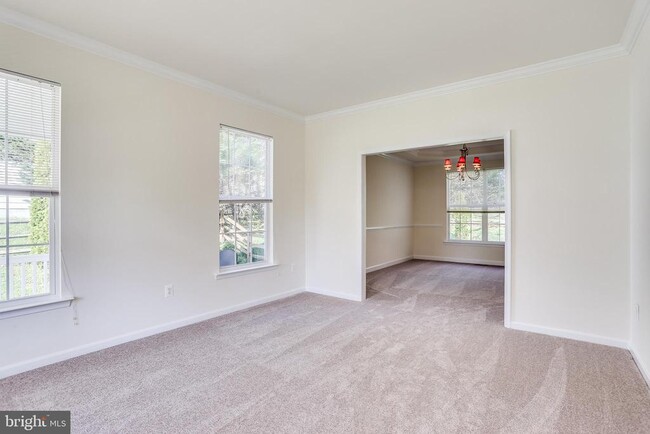 Building Photo - 9874 Foxhill Ct