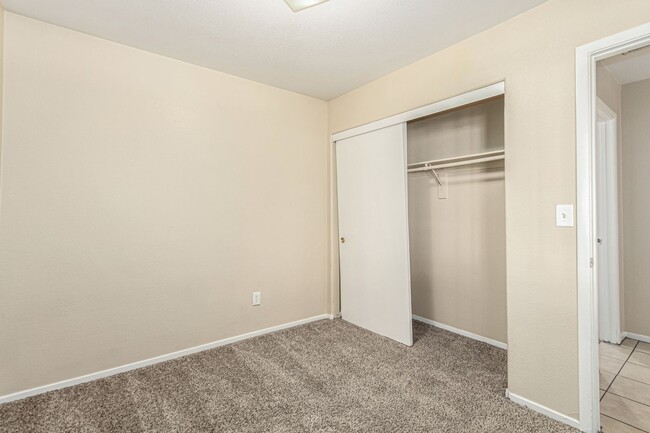 Building Photo - *FREE RENT THRU 2-28-25 FOR QUALIFIED APPL...