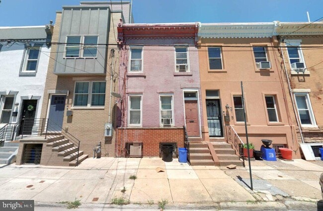 Building Photo - 2127 Tasker St