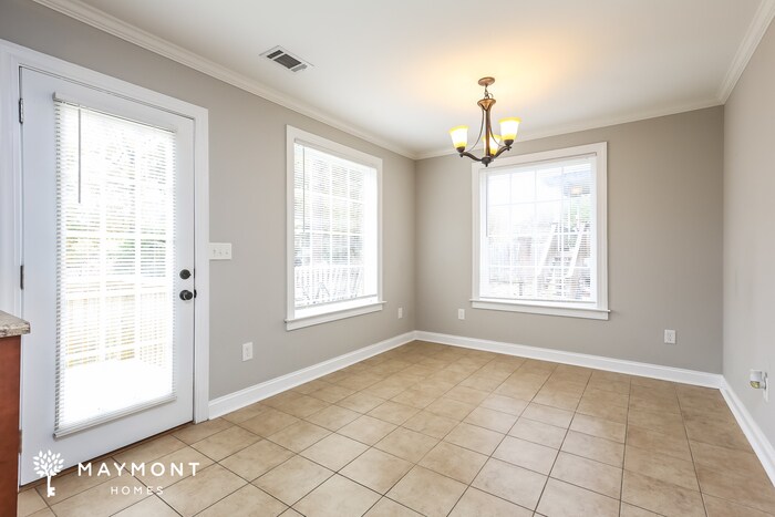 Building Photo - 116 Commons Dr