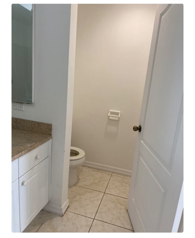 Building Photo - 2813 3rd St SW