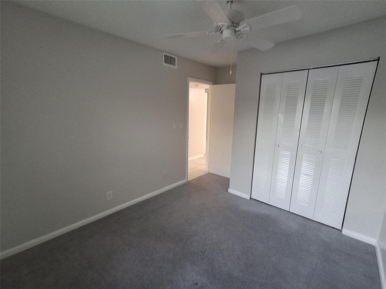 Building Photo - 2611 Riverside Dr