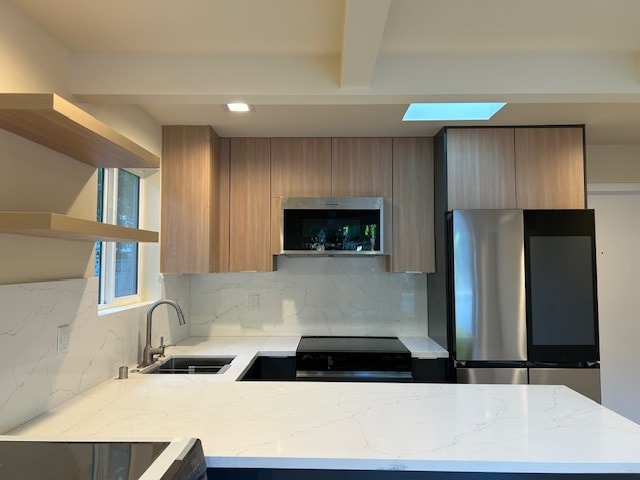 kitchen - 15737 Sutton St