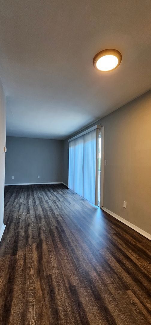 Building Photo - Spacious 1-Bedroom Apartment in Peaceful K...