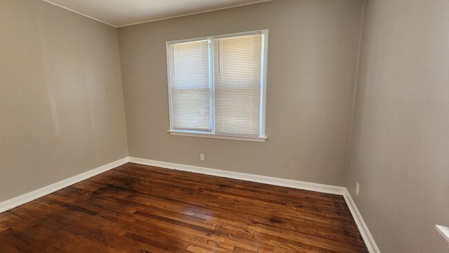 Building Photo - 3 Bedroom 1 Bath Home in Great Neighborhood!