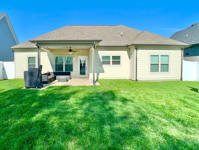 Building Photo - 161 Jesse Dr