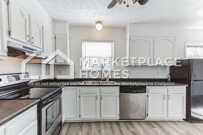 Building Photo - 6391 Whims Rd