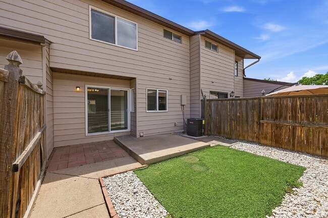 Building Photo - $2,040.95, 2-bed, 2-bath in Aurora with in Unit Laundry!