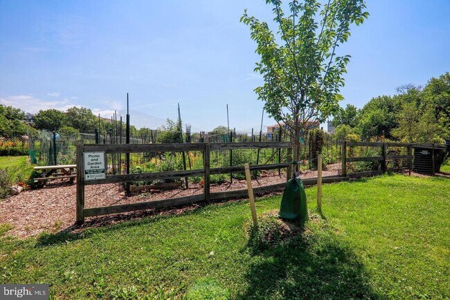 Building Photo - 3990 Langley Ct NW