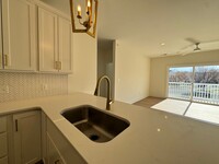 Building Photo - THE CROWN AT CORNESTONE