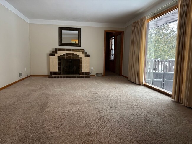 Building Photo - Grandville ranch available now