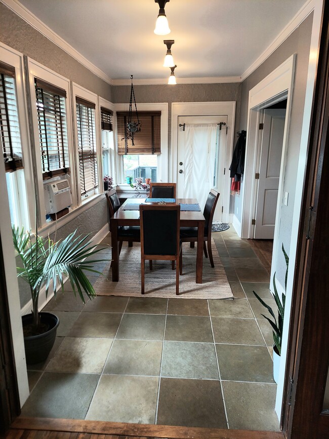 Dining Room - 2219 Pillsbury Ave S