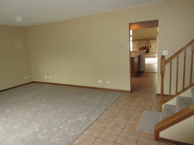 Building Photo - 7944 Sherwood Cir N