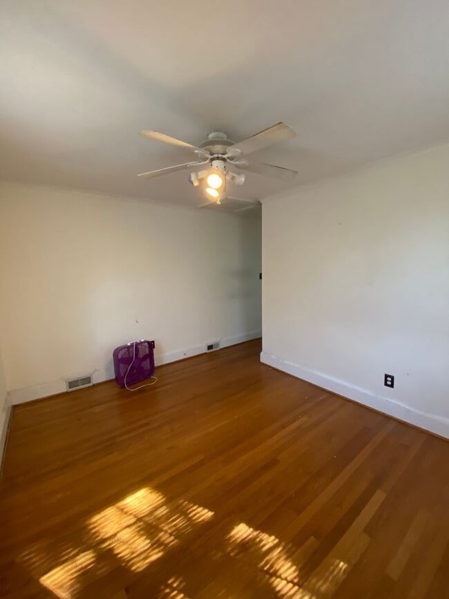 Building Photo - 3908 Patterson Ave