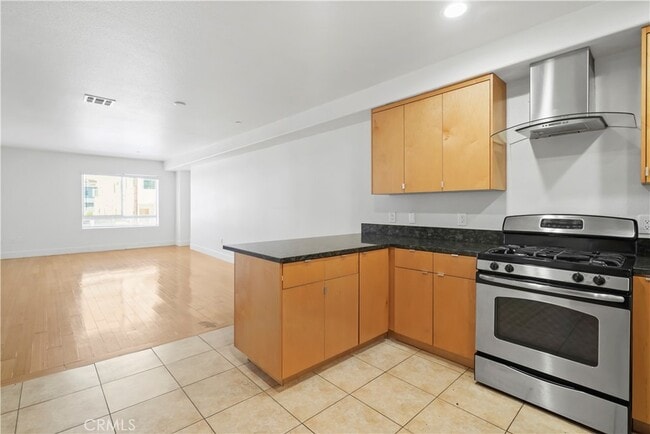 Building Photo - 11312 Huston St