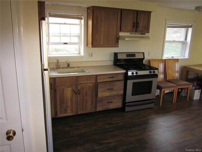 Building Photo - 15 16 18 Jmd Dr
