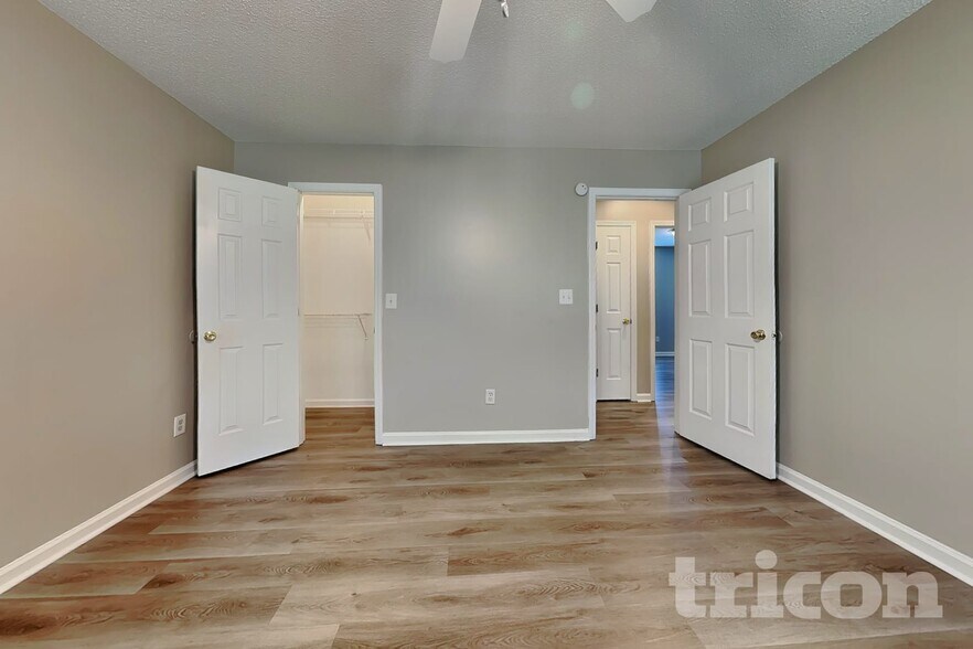 Building Photo - 621 Southern Trace Crossing