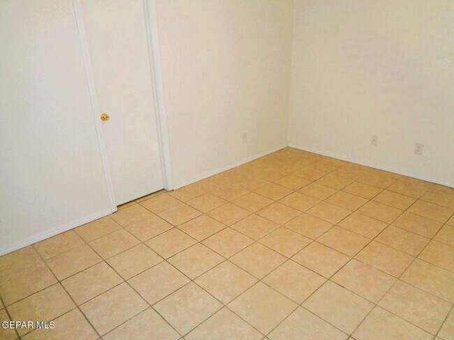 Building Photo - 12357 Tierra Buena Dr