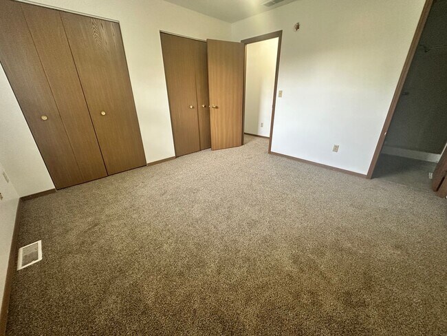 Building Photo - 806A E Jefferson St