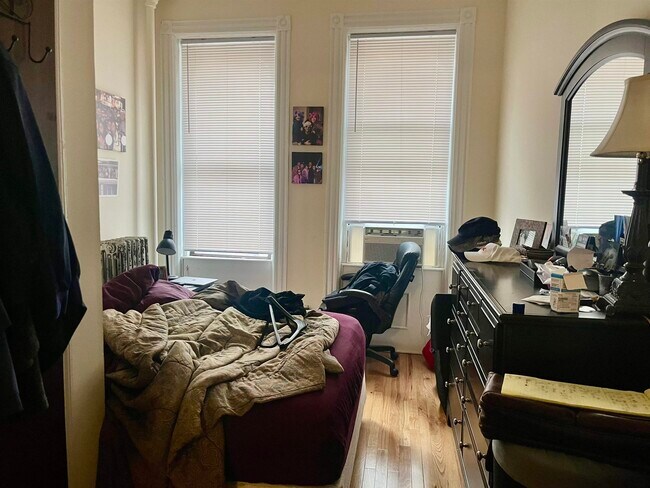 Building Photo - 219 Park Ave