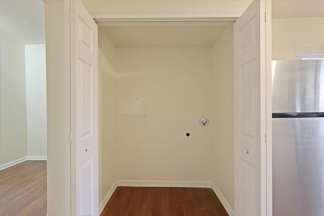 Building Photo - Coming Soon Spacious Four Bedroom Beauty L...