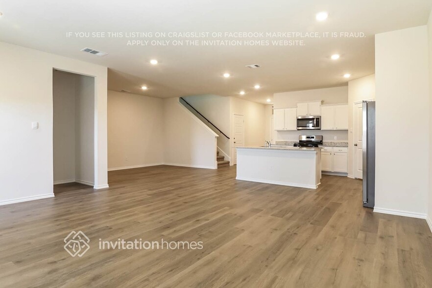 Building Photo - 3912 Malachite Dr